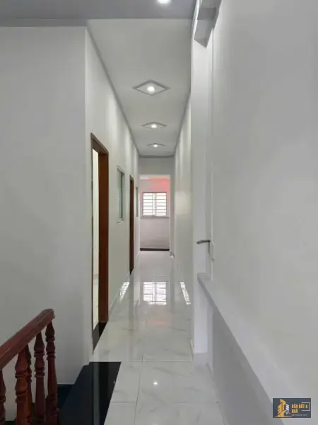 Bán nhà đường Đông Thành