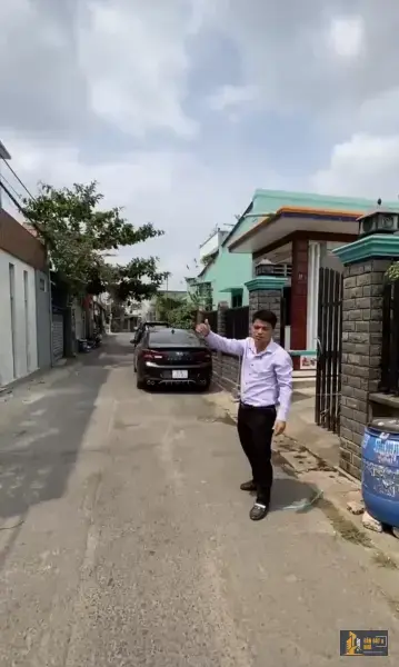 Bán nhà trung tâm Dĩ An