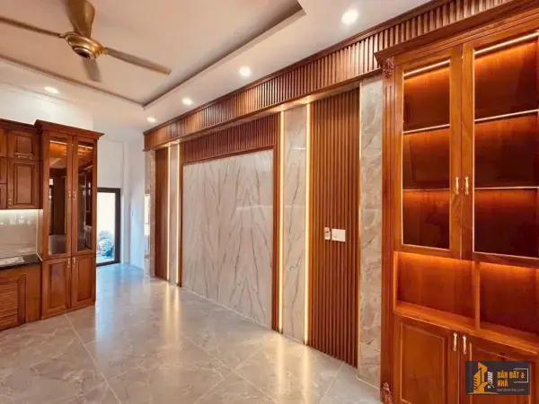 Bán nhà mặt tiền Đào Duy Từ mới