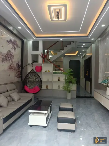 Bán nhà 3 lầu KDC Chương Dương