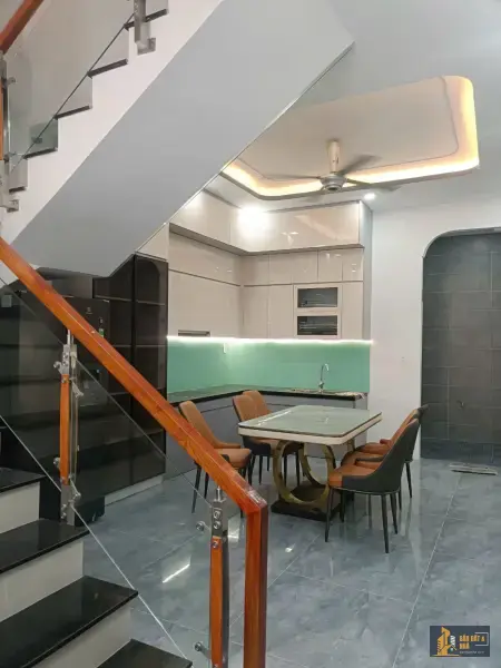 Bán nhà 3 lầu KDC Chương Dương