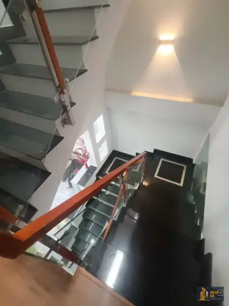 Bán nhà 3 lầu KDC Chương Dương