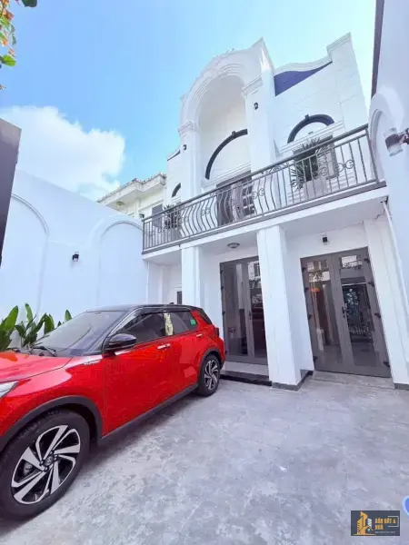 Bán nhà MT Nguyễn Đức Thiệu