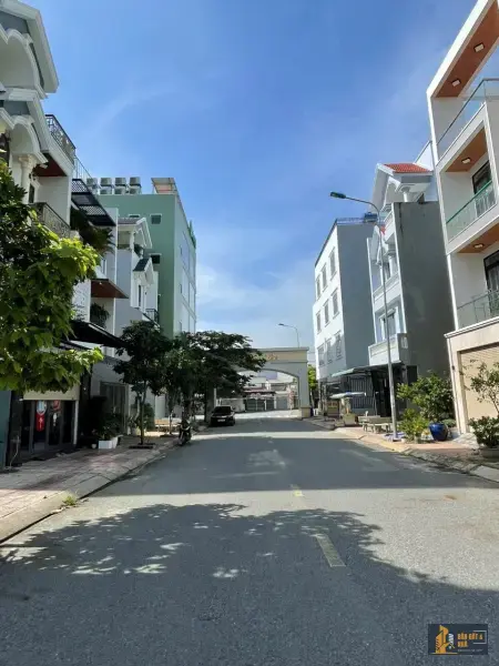 Đất đường chính KDC Phú Hồng Thịnh 9