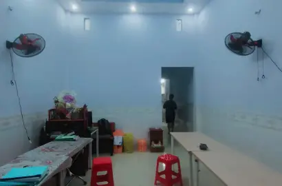 Cho thuê nhà gần trung tâm y tế Dĩ A