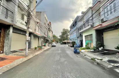 Bán căn hộ dịch vụ 2 lầu