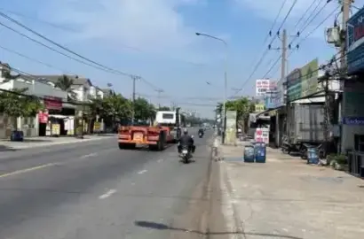 Bán 3 lô đất hai mặt tiền đường ĐT 743A