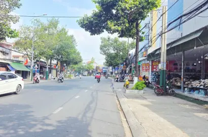 Cho thuê nhà mặt tiền đường Lê Hồng Phong